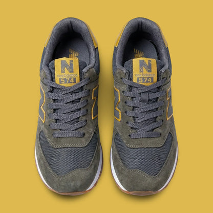 NB 574 Charcoal Gold